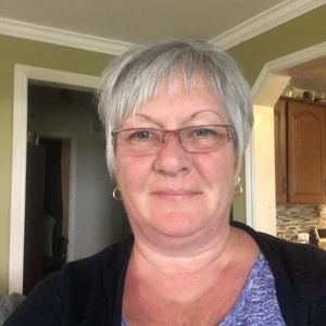 Meet your Posher, Laurie